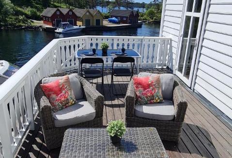 Lindas House | Waterfront Fjord Villa Near Bergen, Boat, Fishing Family Paradise