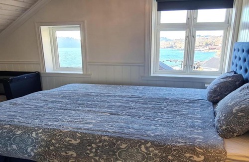 Lindas House | Waterfront Fjord Villa Near Bergen, Boat, Fishing Family Paradise
