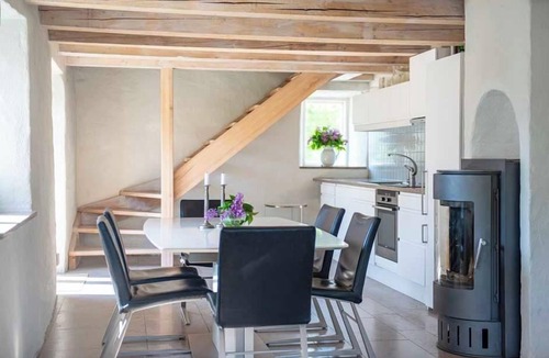 Ljugarn House | Welcome to Gula Gården, a historic gem in the heart of Ljugarn, Gotland