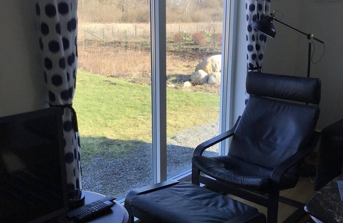 Listarum Cottage | Welcome to Österlen, newly built holiday home near nature and sea. Charging electric cars.
