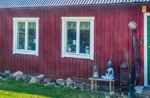 Ballingslov House | Welcome to this appealing vacation home near a lake!