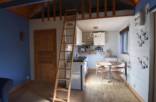 Slite House | Welcome to this small cottage, located near one of Gotland's most popular beaches.