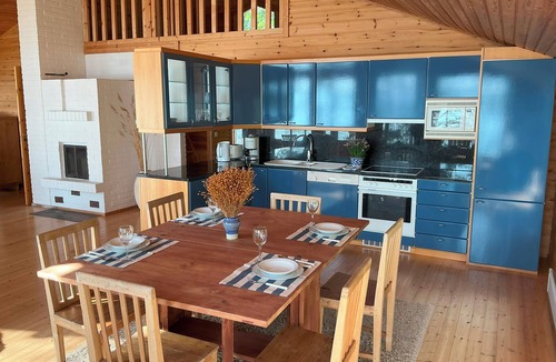 Luvia Villa | Welcome to Waterfront Living at Villa Wellingholma!