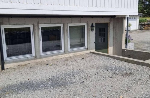Kolnes Apartment | Welcoming apartment with WiFi in charming Rogaland