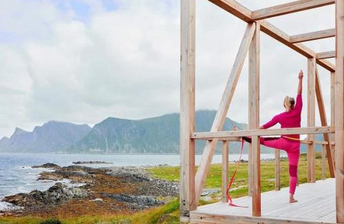 Flakstad Apartment | where the ocean meets land