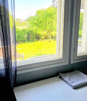 Kerava House | Wifi ja työpisteellä varustettu viihtyisä huone