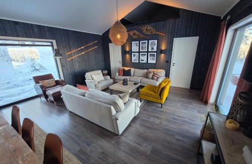 Grondalen House | Winter cabin with Jacuzzi