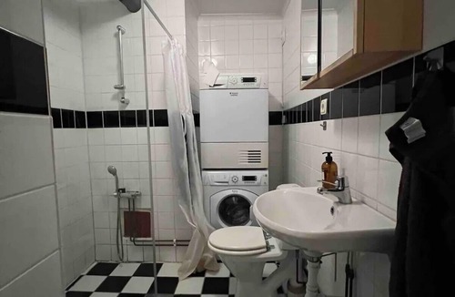 Huvudsta Apartment | Wonderful holiday apartment in the middle of Stockholm and 50 meters from the lake and swimming area