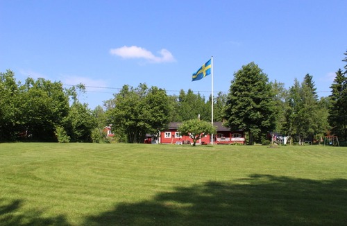 Lekeryd Ski Chalet | Wonderful holiday home on a lake property in Småland