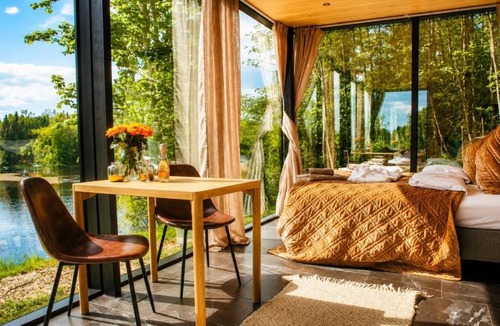 Fenstad House | WonderInn Riverside