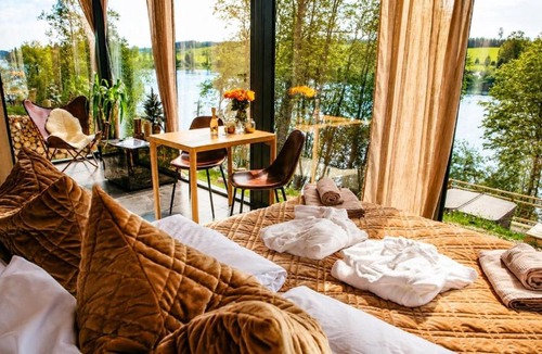Fenstad House | WonderInn Riverside
