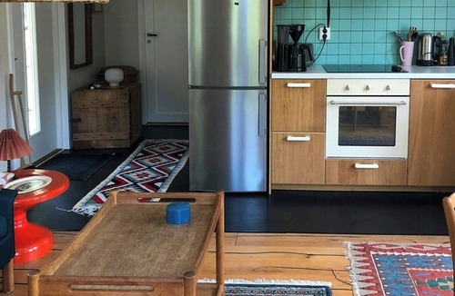 Nynashamn House | Wooden house with three patios on Torö