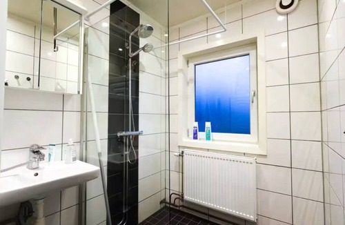 Gothenburg Apartment | Workers & Family House Near Volvo & SKF
