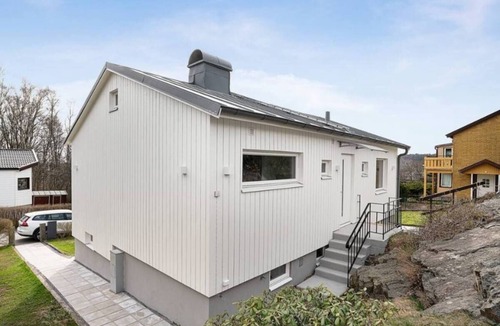 Hisings Backa House | Workers Home - 5 BR - 8 Beds - 2 Bath - All Inc