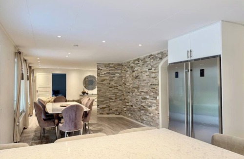 Goteborg Municipality House | Workers Villa - 7BR - 15 Beds - 3 Bath - All Inc