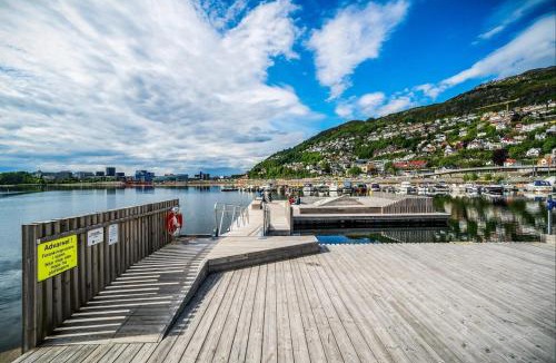 Bergenhus Apartment | xxx