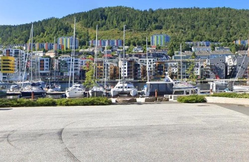 Laksevag Boat Rental | Yacht - without SHOWER