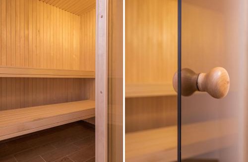 Skene Apartment | Yellow house