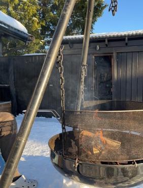 Ål-hytte i Snertingdal på solrik tomt med suveren beliggenhet in Gjovik
