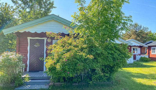 1 bedroom amazing home in Byxelkrok