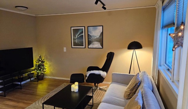 1 bedroom apt with parking