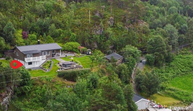 1 bedroom beach front apartment in øydegard