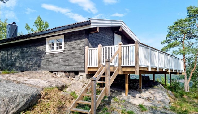 1 Bedroom Beautiful Home In Lyngdal