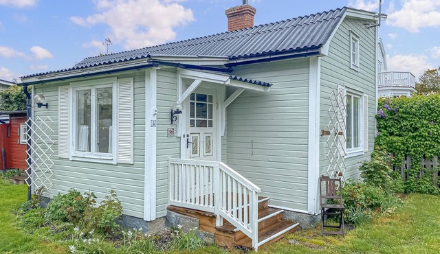 1 bedroom lovely home in Borgholm