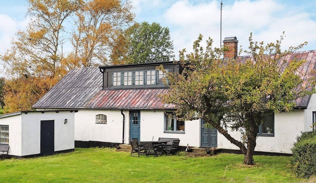 10 person holiday home in Hammenhög