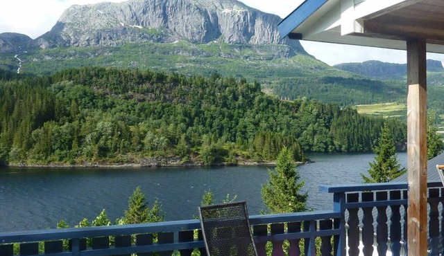 10 person holiday home in Bygstad-By Traum