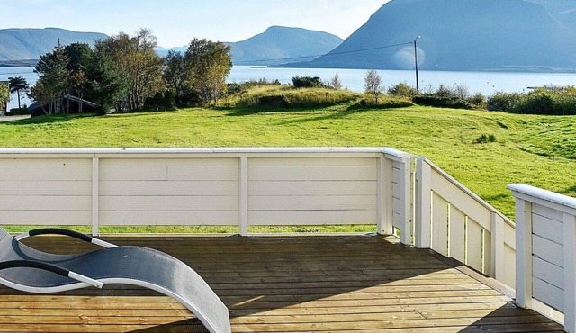 10 person holiday home in MIDSUND