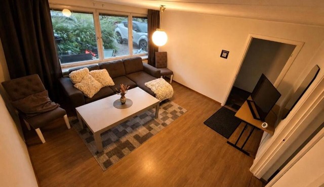 124 m² guest apartment in a central location with a sauna and private entrance in piteå