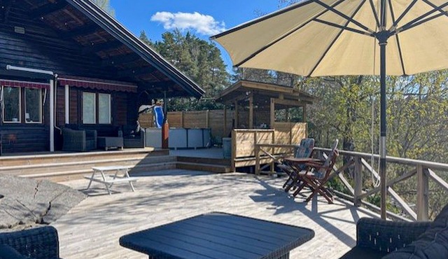2 bedroom amazing home in Strängnäs