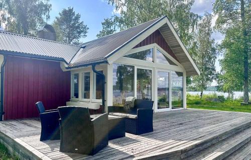 2 Bedroom Awesome Home In Sandöverken