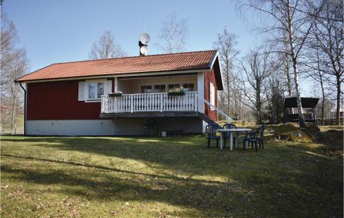 2 Bedroom Awesome Home In Kvillfors