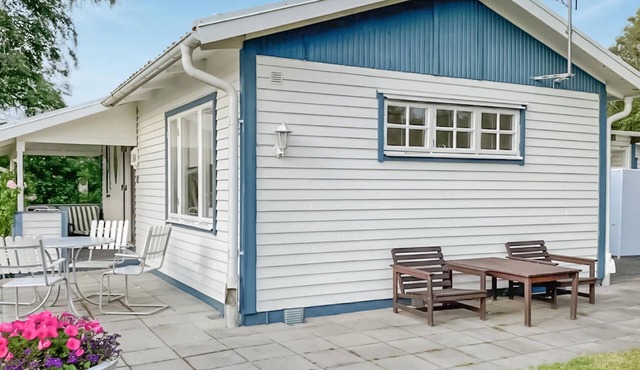 2 bedroom beautiful home in Skummeslövsstrand