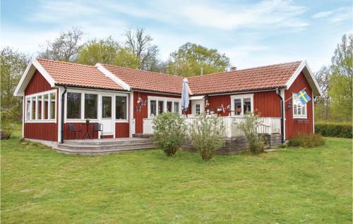 2 Bedroom Beach Front Home In Listerby