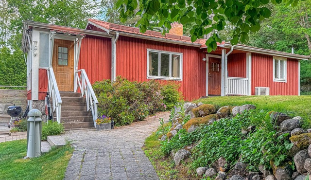 2 bedroom beautiful home in Vimmerby