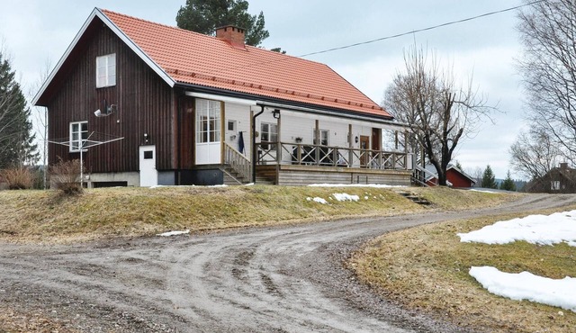2 bedroom gorgeous home in Gunnarskog