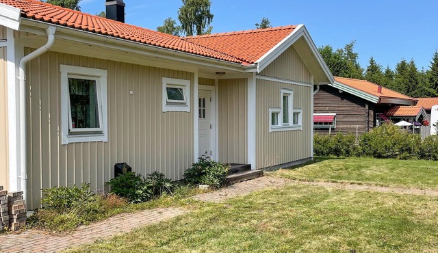 2 bedroom gorgeous home in Tived