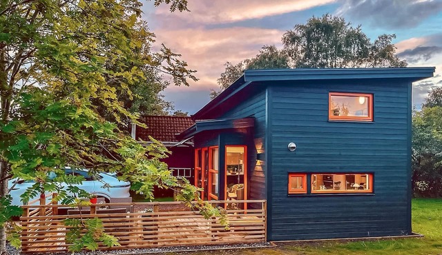 2 bedroom lovely home in Frillesås