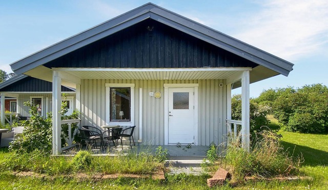 2 bedroom nice home in Byxelkrok