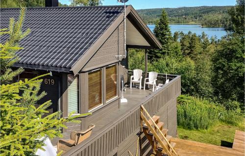 2 Bedroom Nice Home In Tingvatn