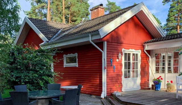 2 bedroom pet friendly home in Degeberga