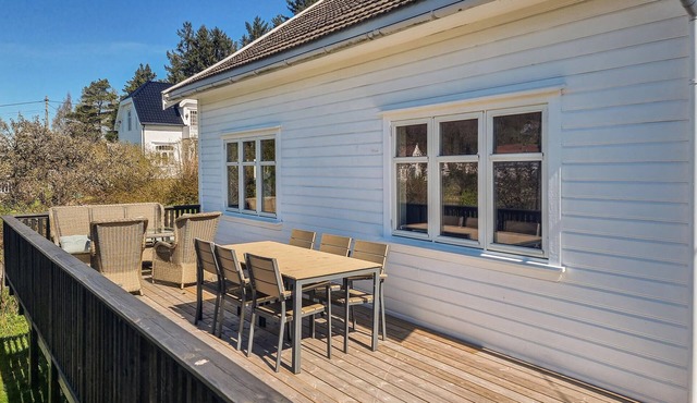 2 bedroom stunning home in Lindesnes