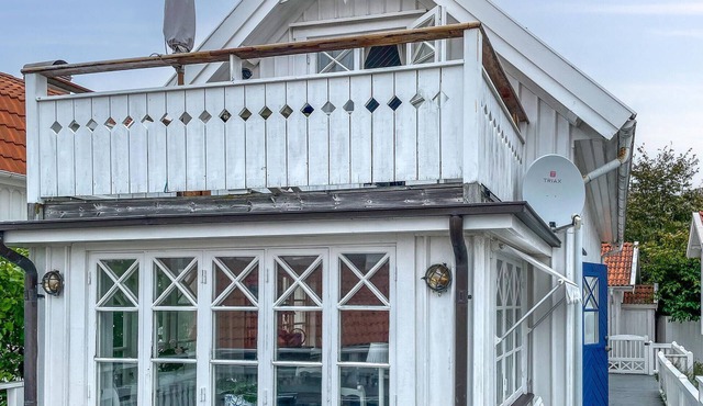 2 bedroom stunning home in Kyrkesund