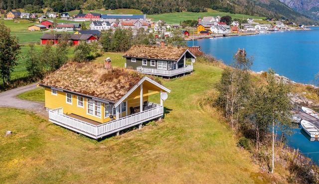 2 bedroom stunning home in Fjærland
