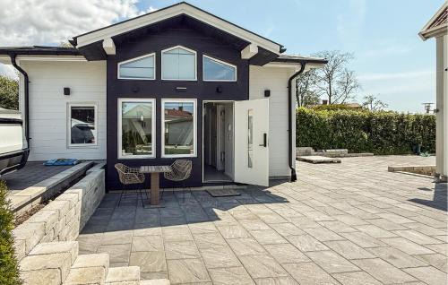 2 Bedroom Stunning Home In Mölndal