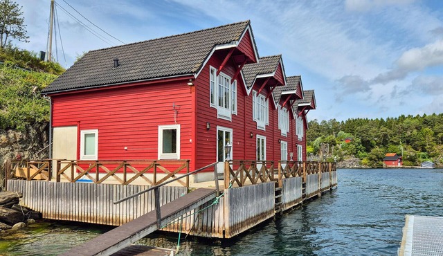 2 bedroom stunning home in Lepsøy
