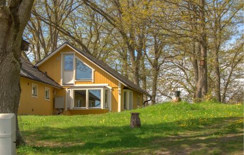 2 Bedroom Stunning Home In Sorunda
